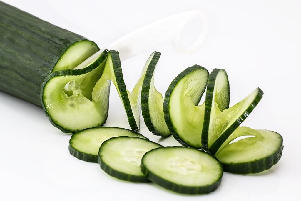 cucumber-for-getting-rid-of-underarms